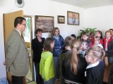 Wizyta dzieci ze SP w Krysku w UG Naruszewo_2010_001