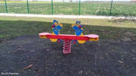 Budowa placu zabaw w Naruszewie18 (1)