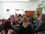 Wizyta dzieci ze SP w Krysku w UG Naruszewo_2010_011