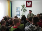 Wizyta dzieci ze SP w Krysku w UG Naruszewo_2010_012