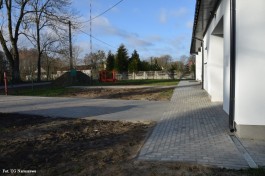 Utwardzenie kostką brukową terenu przy świetlicy w Strzembowie_2020 (6)